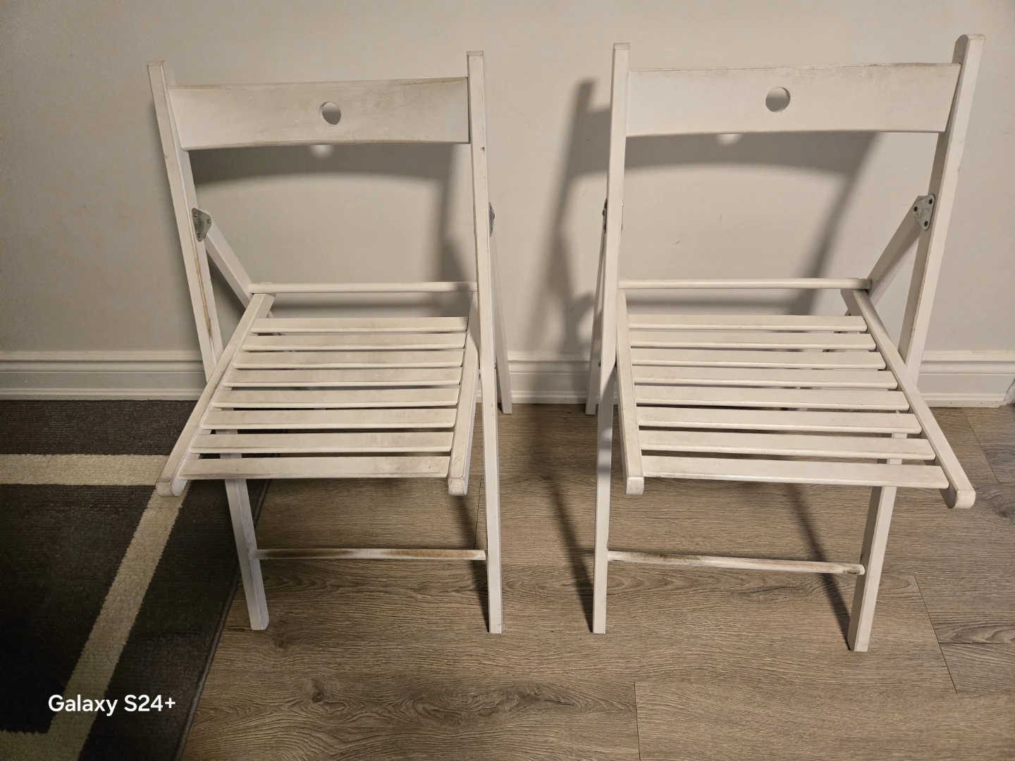 Set of 2 White Folding Chairs - photo 4
