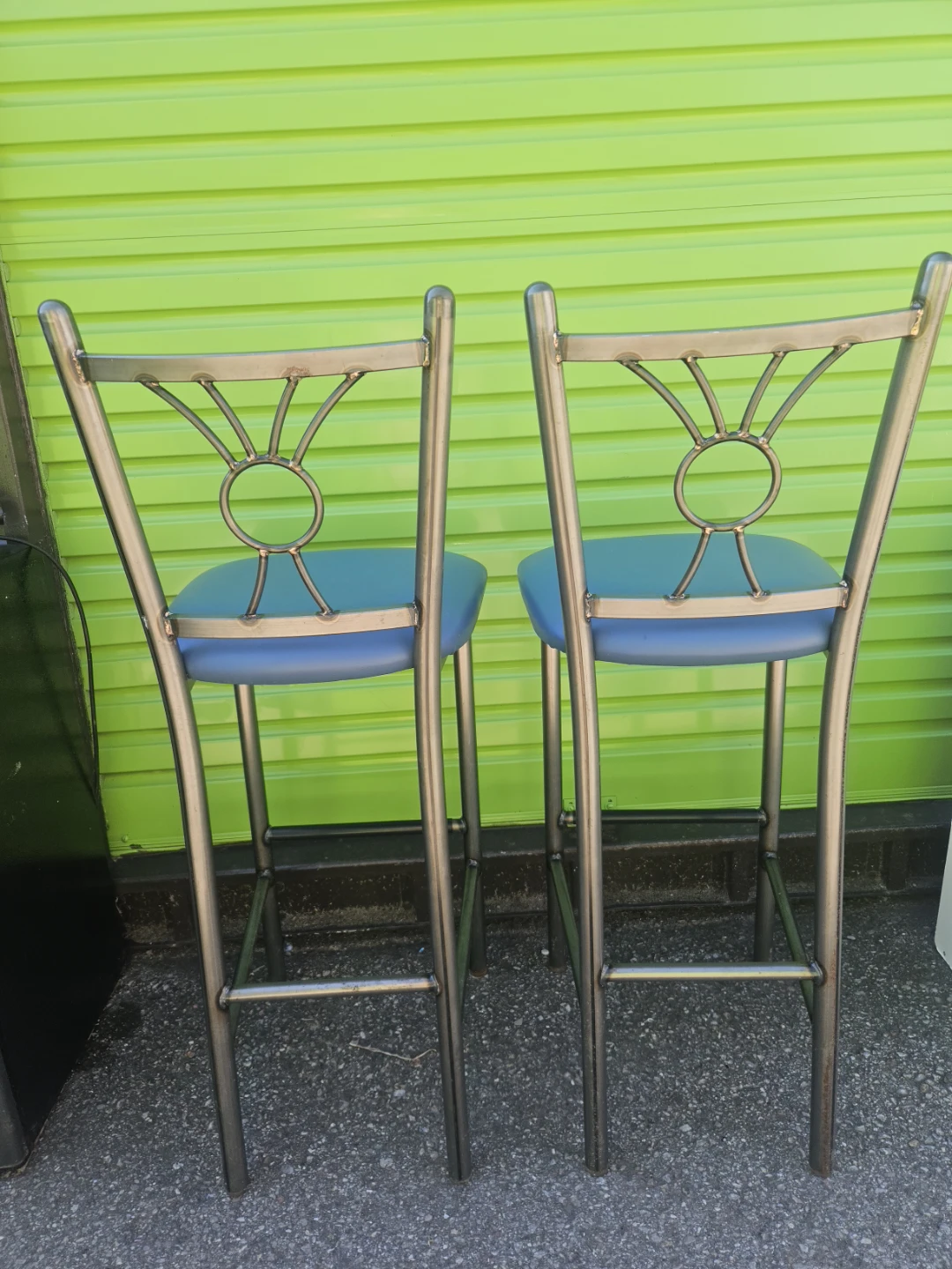 Set of 2 Metal Bar Stools with Blue Seats - photo 2