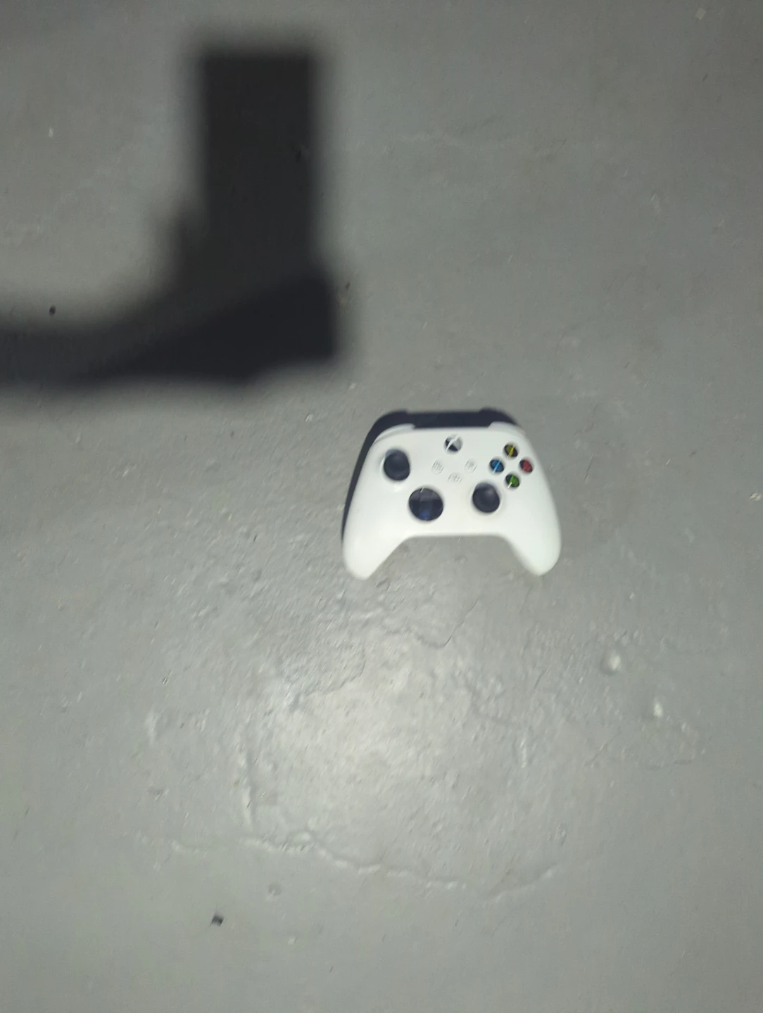 White Xbox Wireless Controller - photo 2