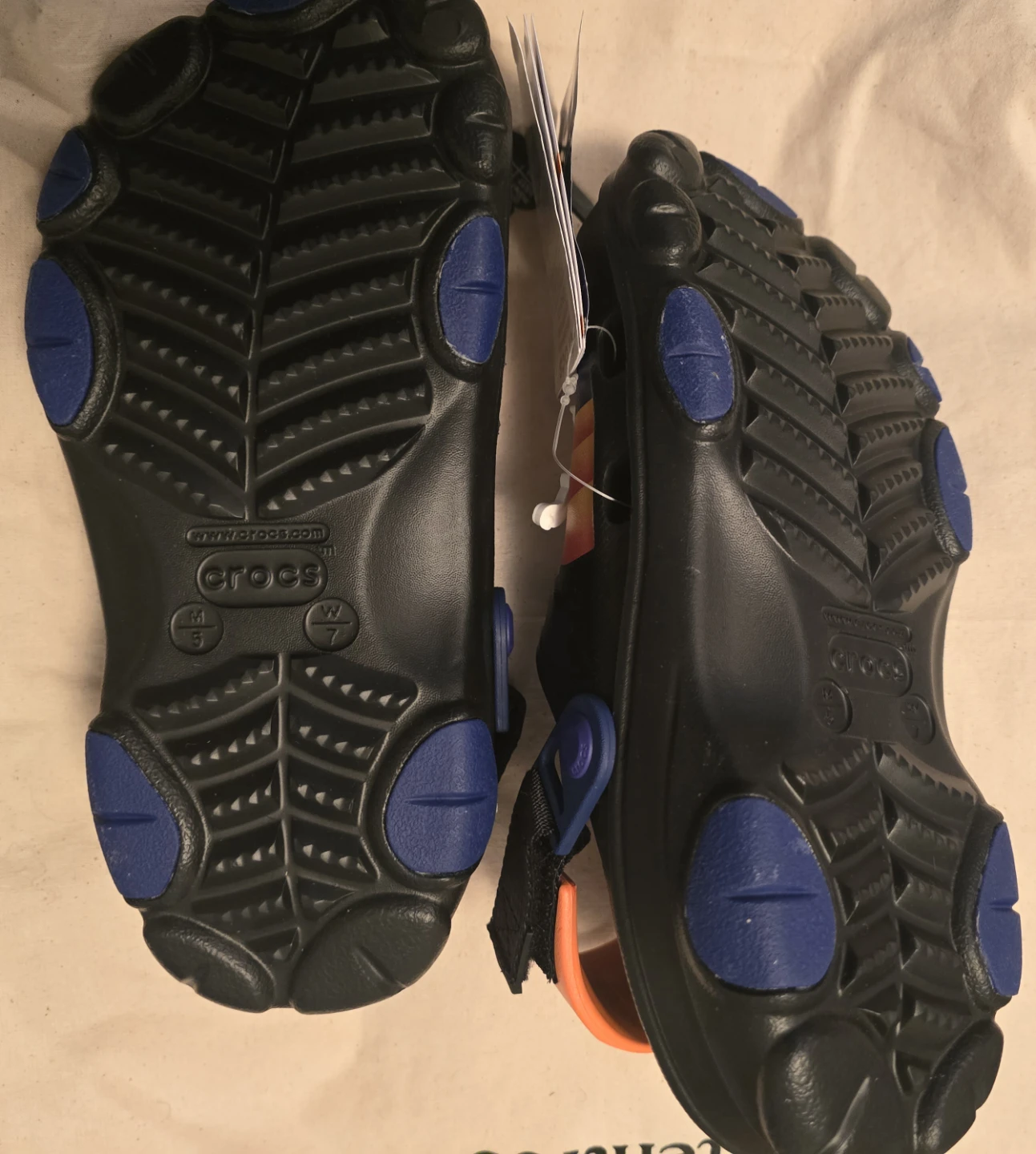 Crocs Classic Clogs x Space Jam Tune Squad - photo 3