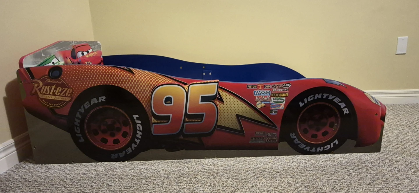 Kids Lightning McQueen Race Car Bed