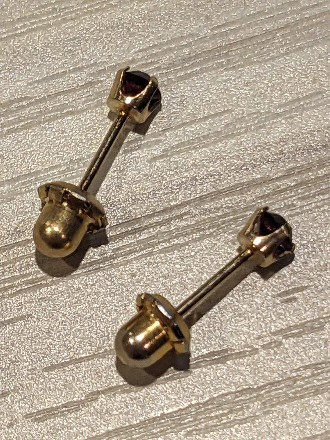 14K Yellow Gold Garnet Stud Earrings - photo 3