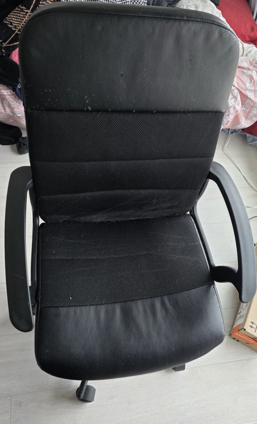 Black Office Desk and Chair - photo 2