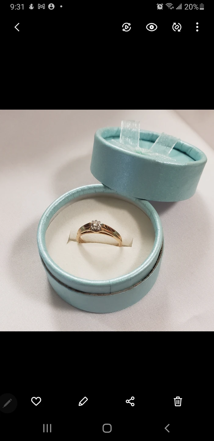 Like new 10k  Real Gold W Engaged Buetifull Ring - photo 3