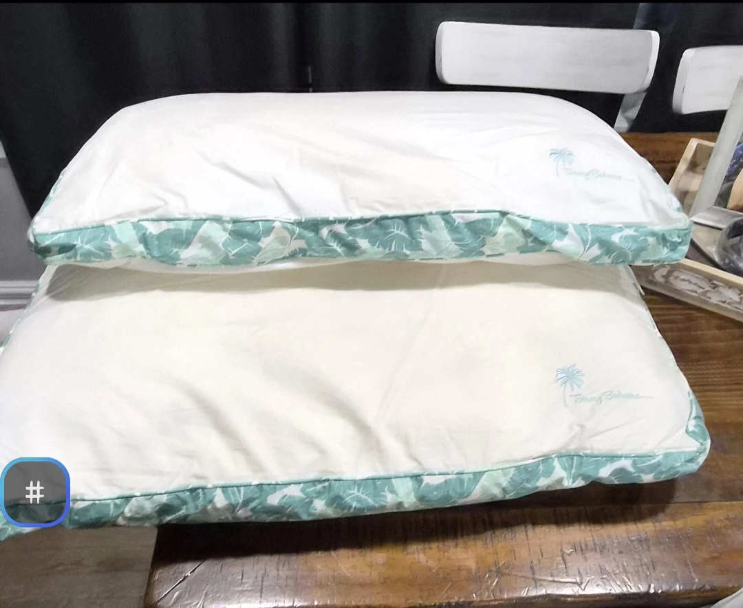 Tommy Bahama King Size Pillows Set of 2