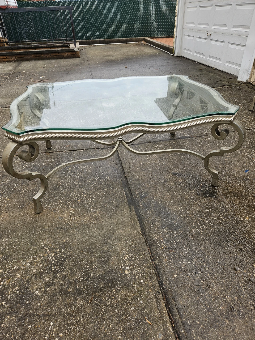 Beautiful expensive coffee table and 2 End Tables - photo 5