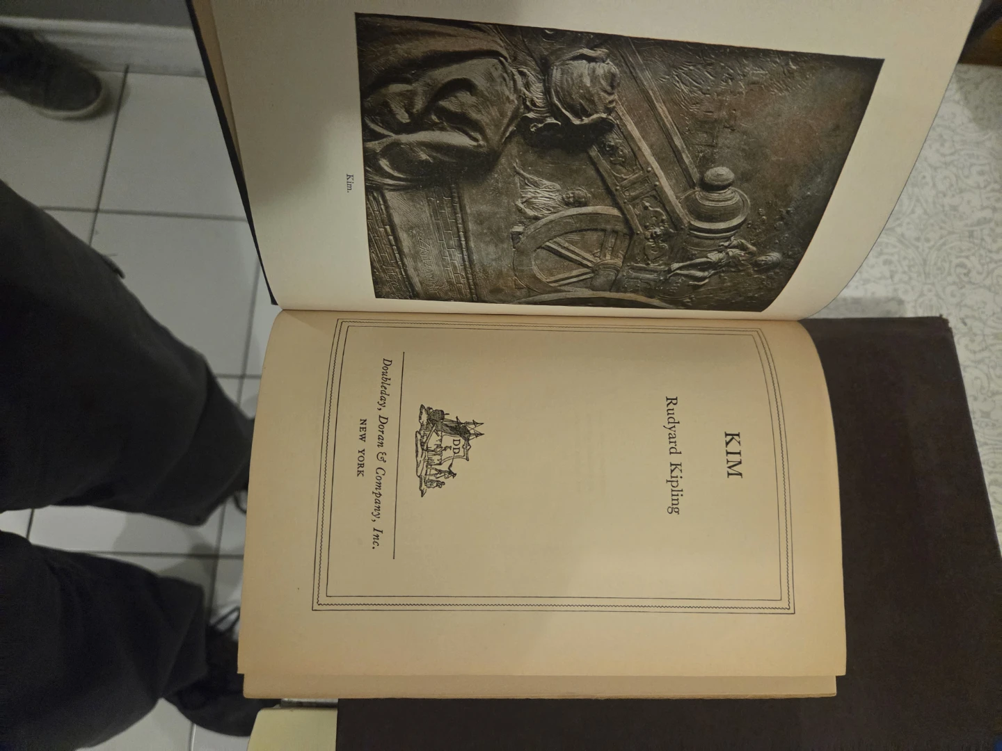 Vintage hard cover book - photo 3