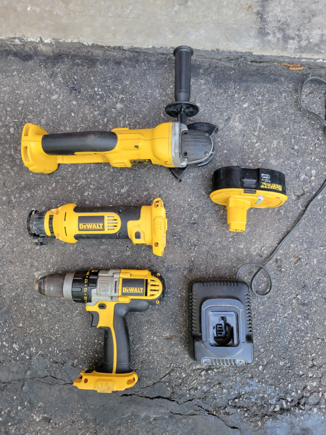 DeWalt Power Tool Set - Angle Grinder, Drill, Oscillating Tool
