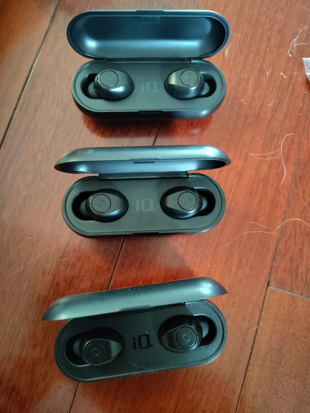 iQ Podz Wireless Earbuds with Charging Case - photo 2