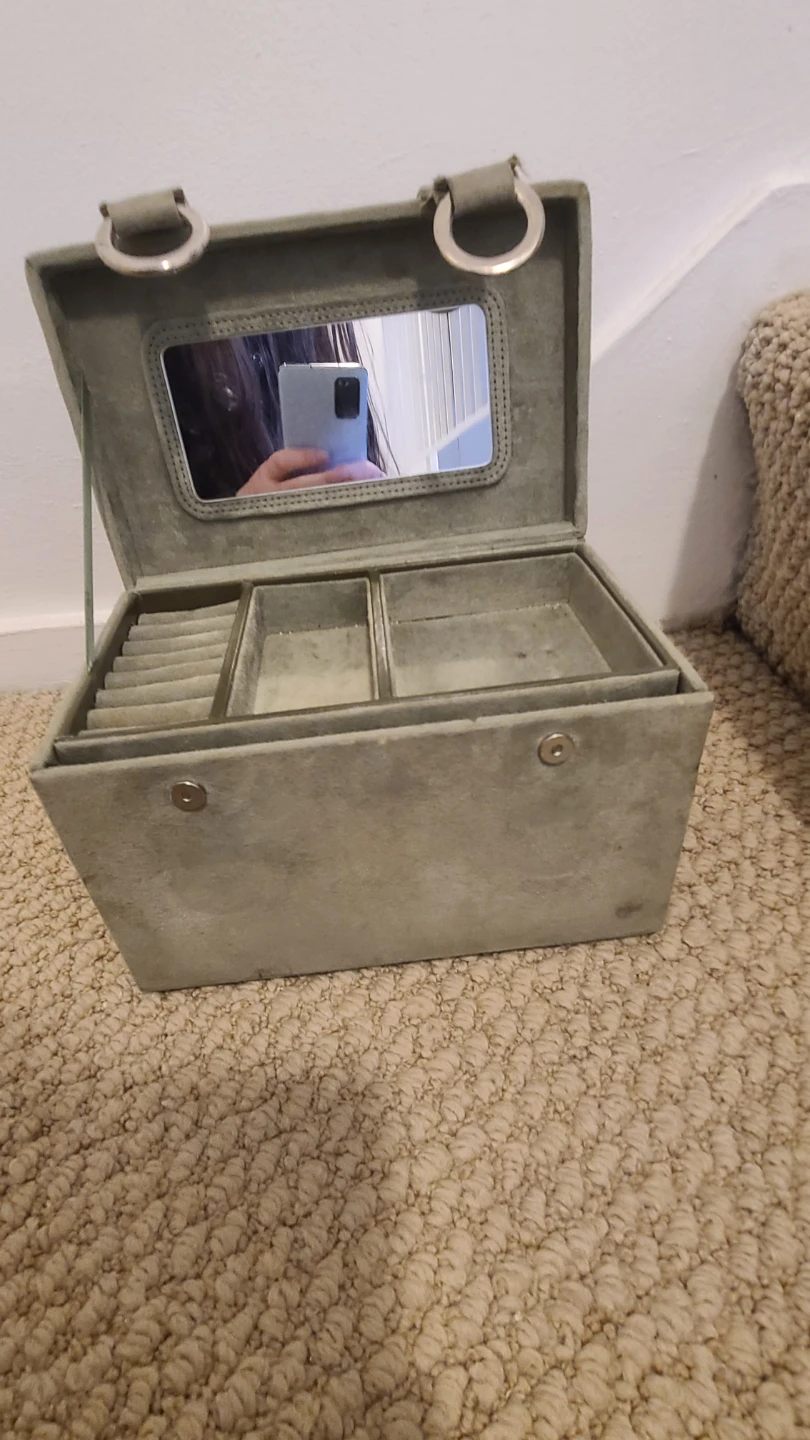 Grey Faux Suede Jewellery Box with Mirror - photo 2