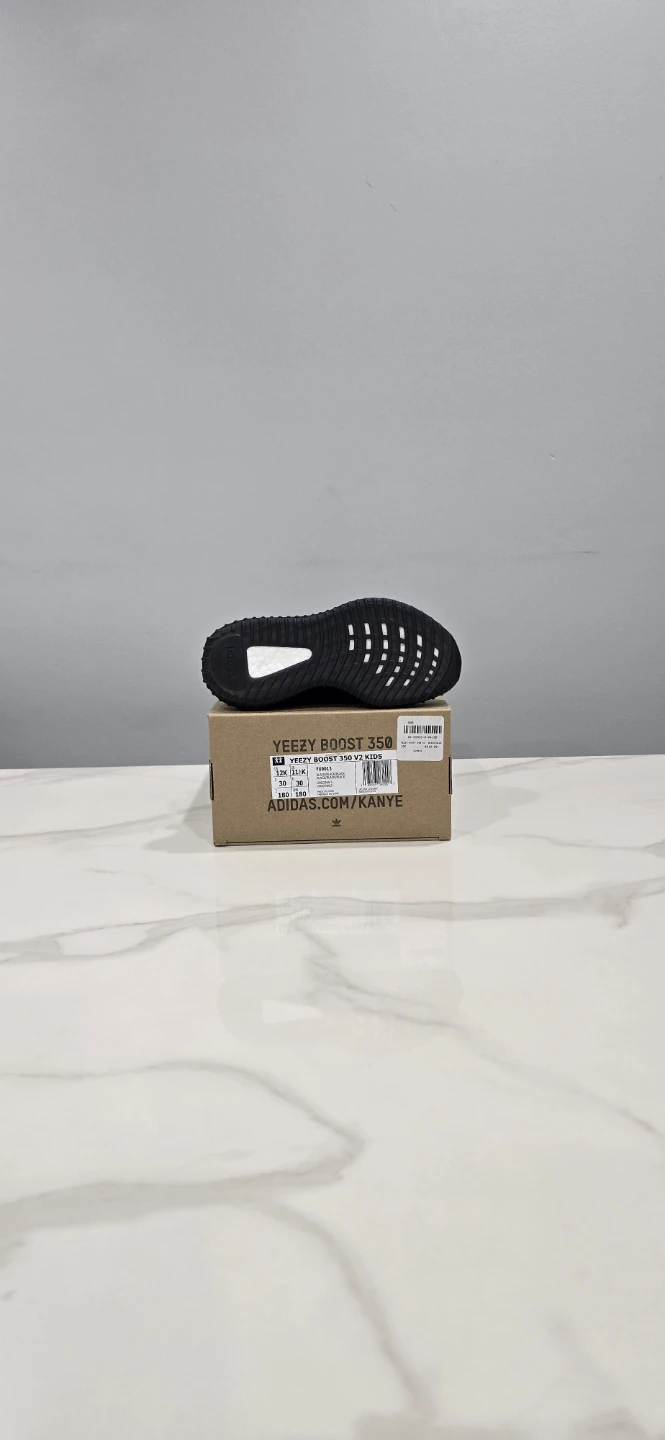 Adidas Yeezy V2 Black infant non-reflective Size 12K - photo 5