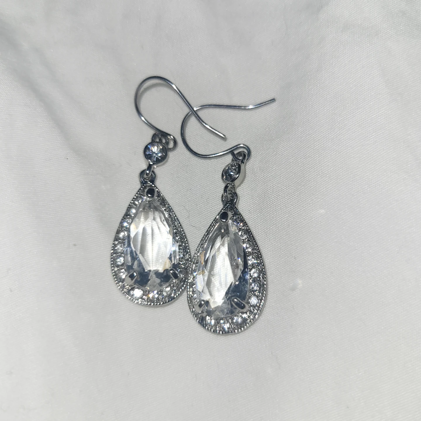 Clear Teardrop Earrings