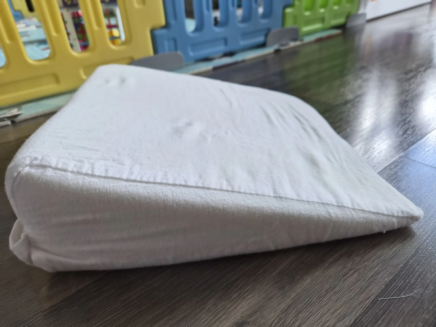 Nursing and pregnancy pillows - photo 3
