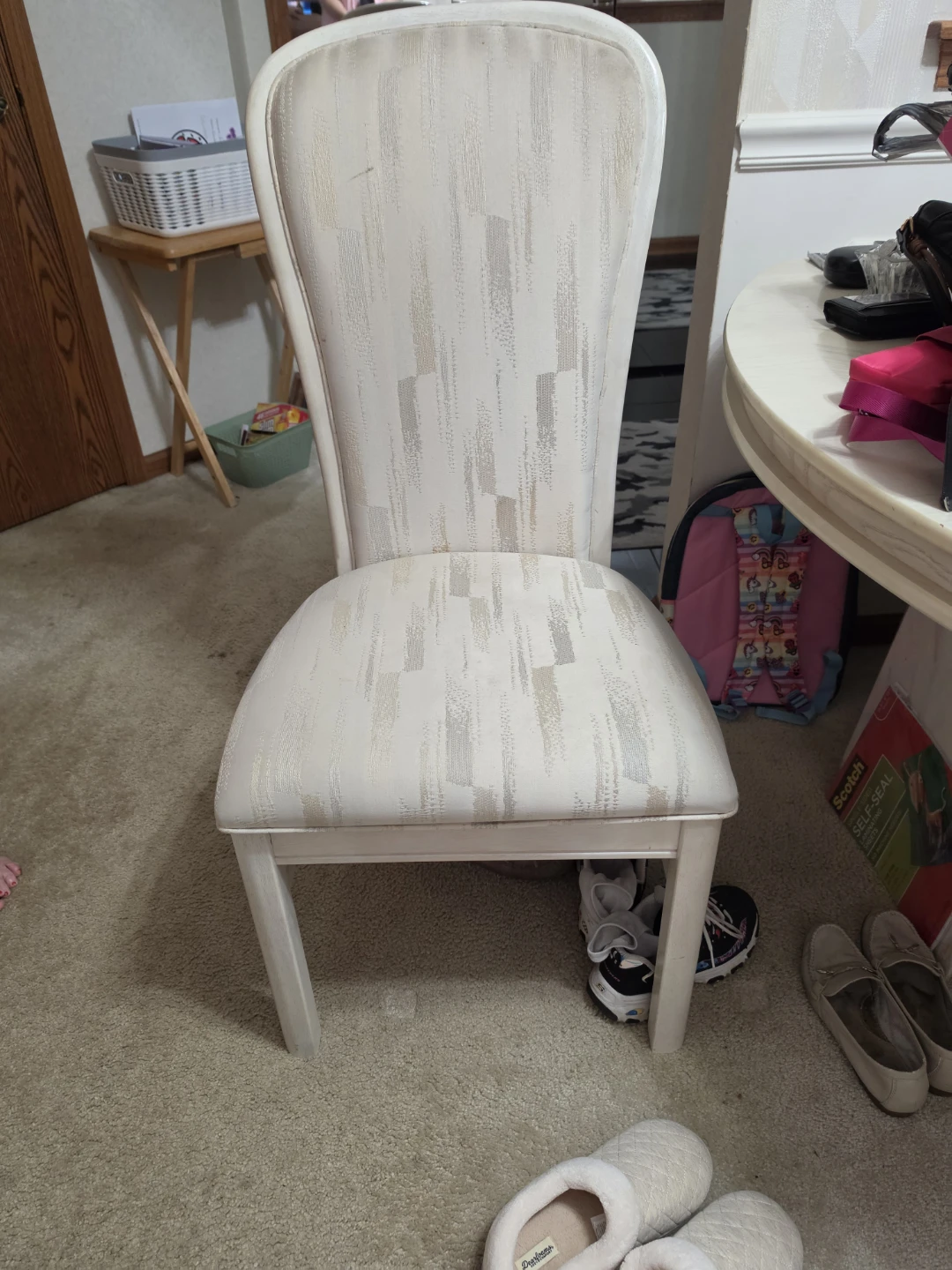 Dining table and 6 chairs - photo 3