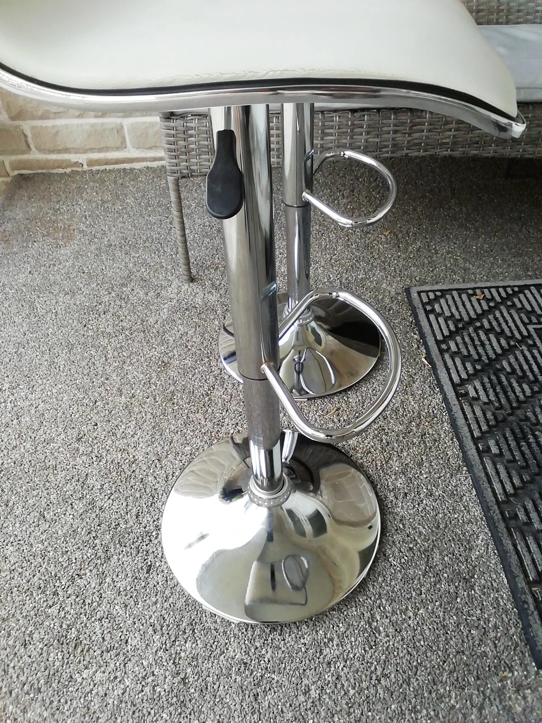 Adjustable Bar Stools - Set of 2 - photo 4