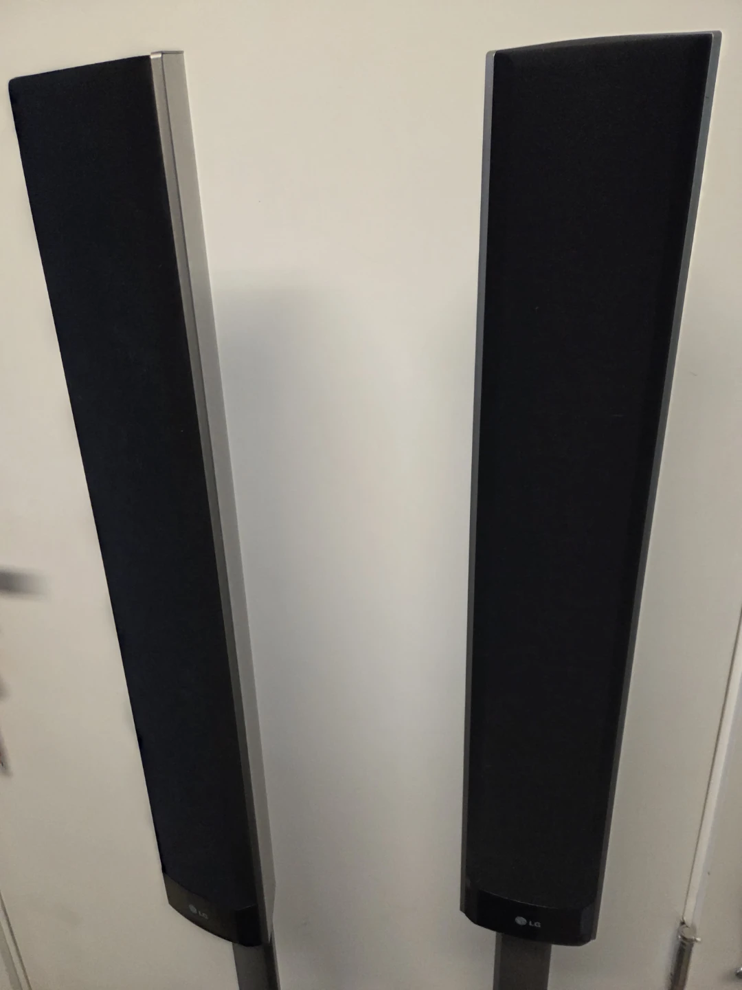 LG Surround Sound System 5 piece - photo 2