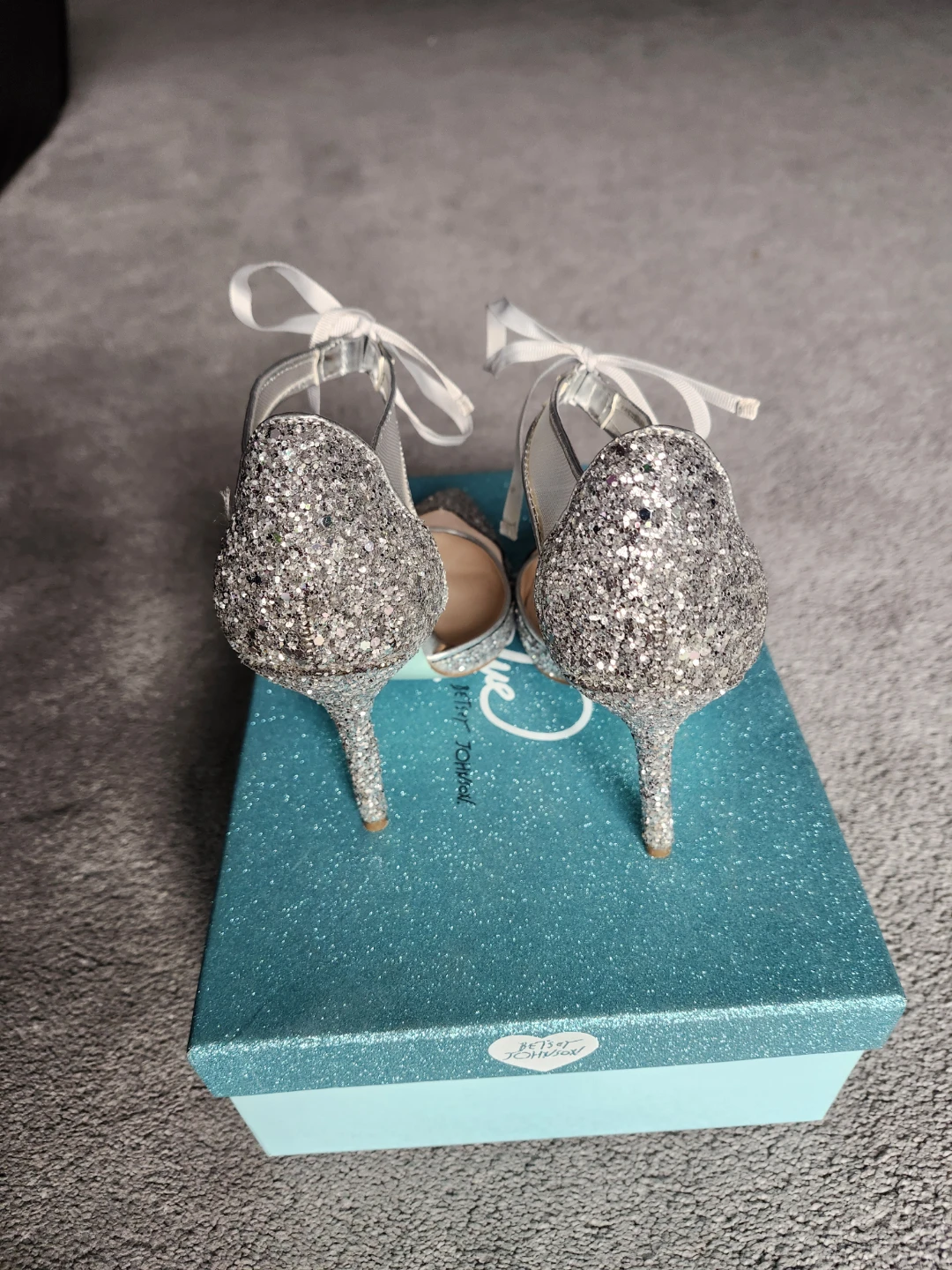 Betsey Johnson Silver Glitter Heels - photo 3