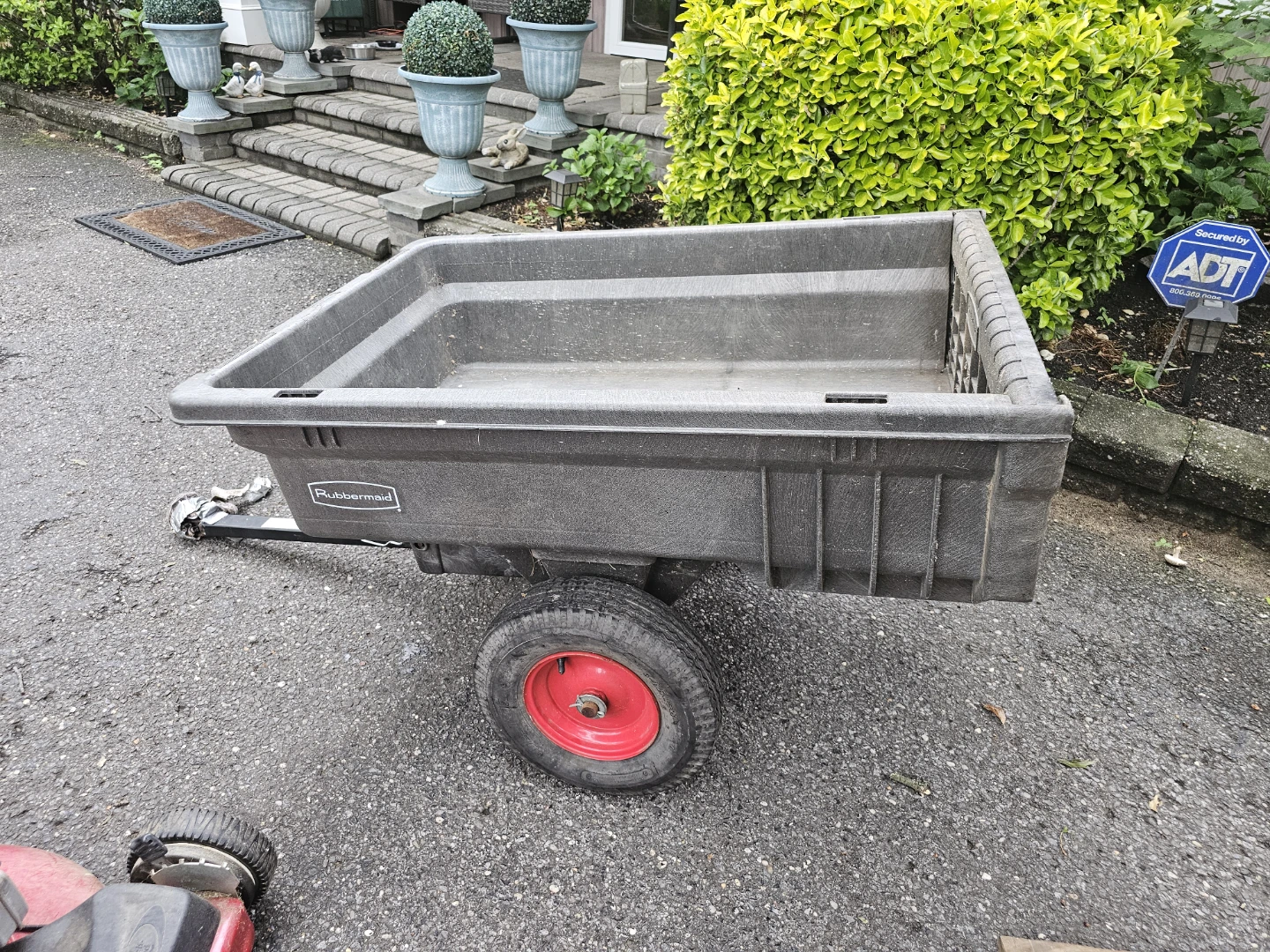 Rubbermaid Garden Cart Trailer