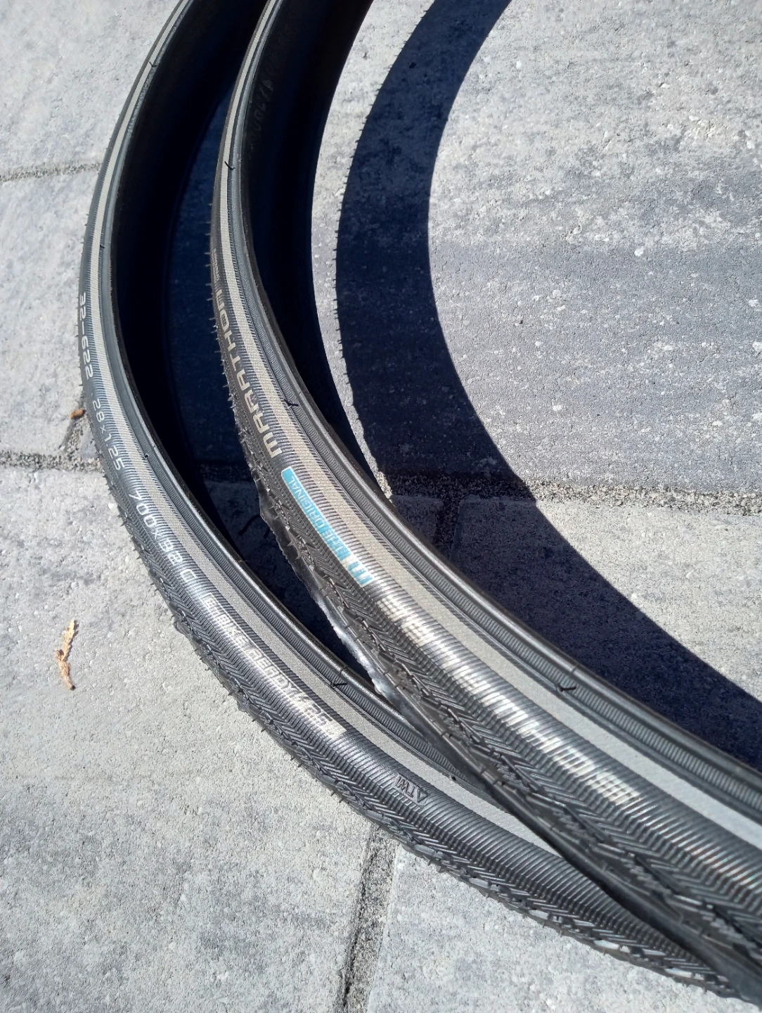 700x32c 28x1.25 Schwalbe Marathon Tires (2x) - photo 4