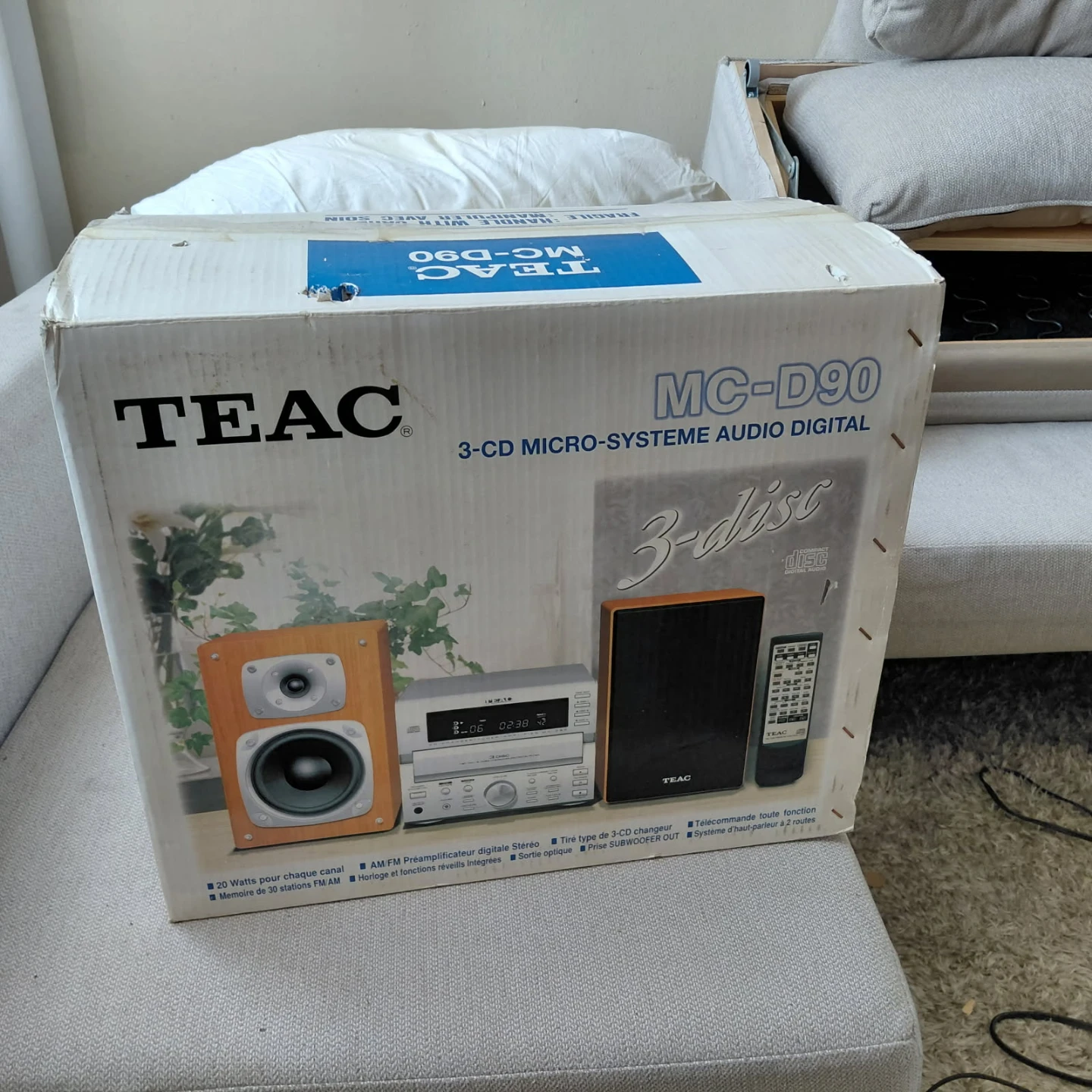 TEAC MC-D90 3-CD Micro Stereo System