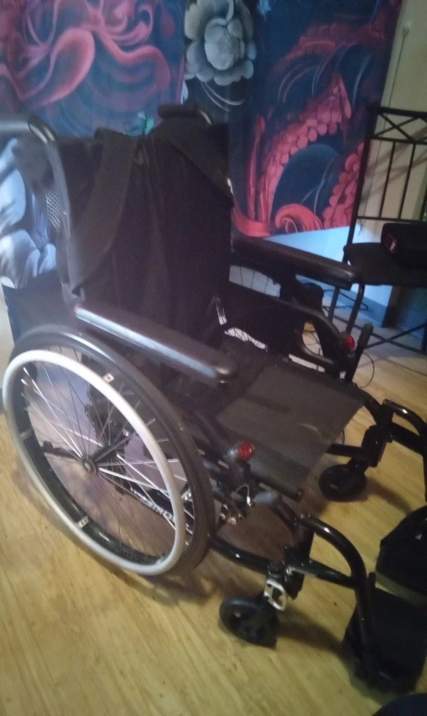 Black Wheelchair - photo 4