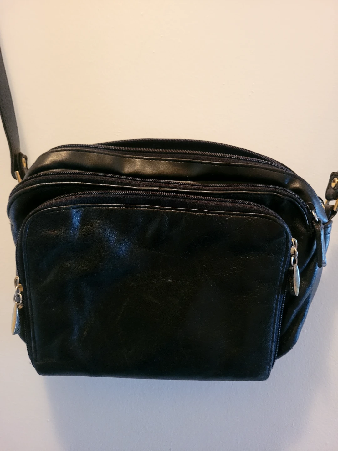 Rafy Black Leather Crossbody Bag