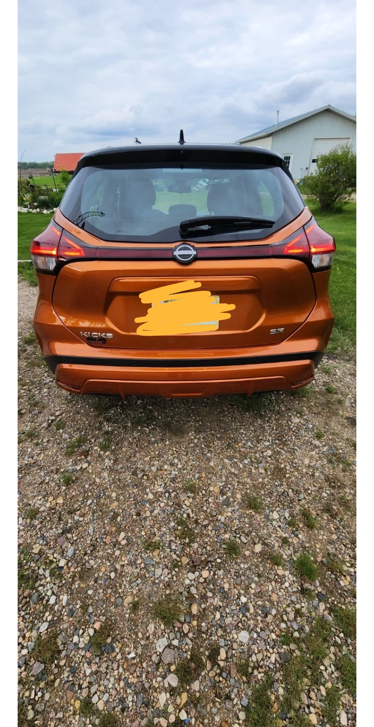 2024 Nissan Kicks SR Orange - photo 2