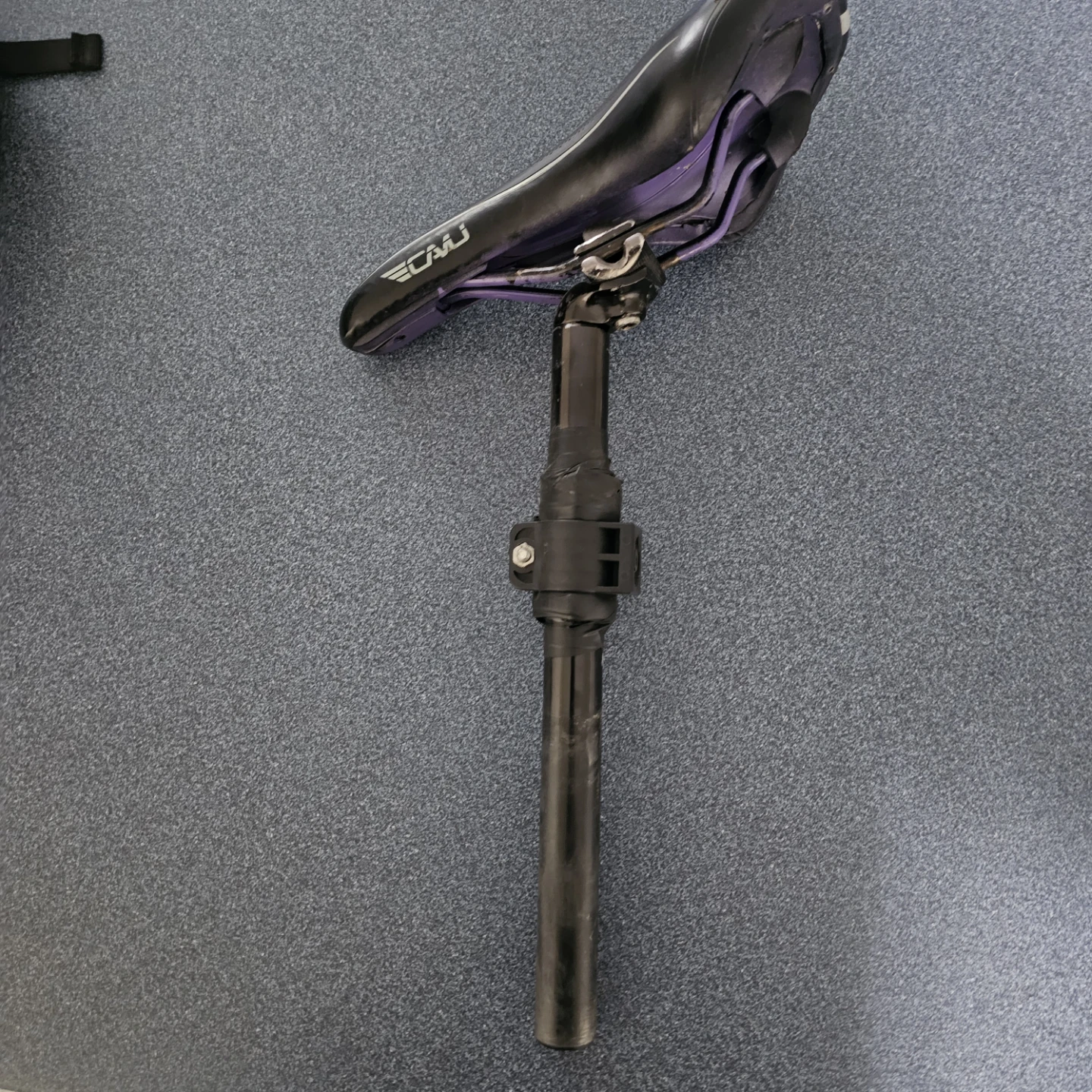 ECU Bicycle Saddle with Seatpost