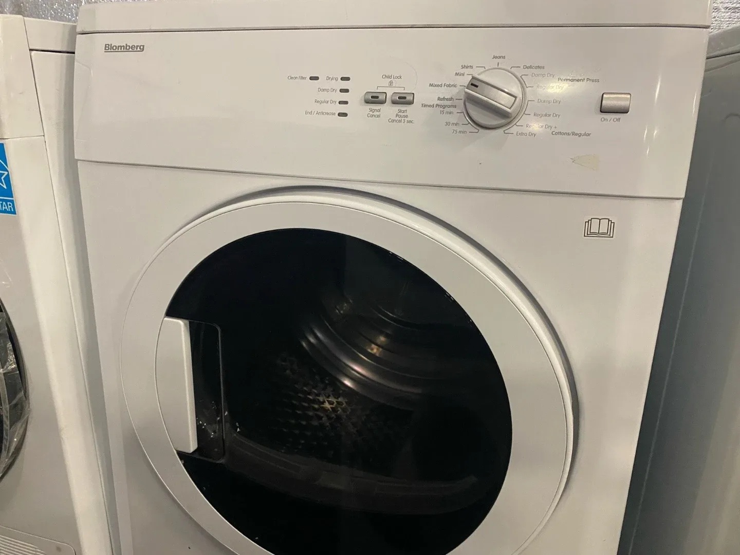 Blomberg Dryer 24" Can Deliver