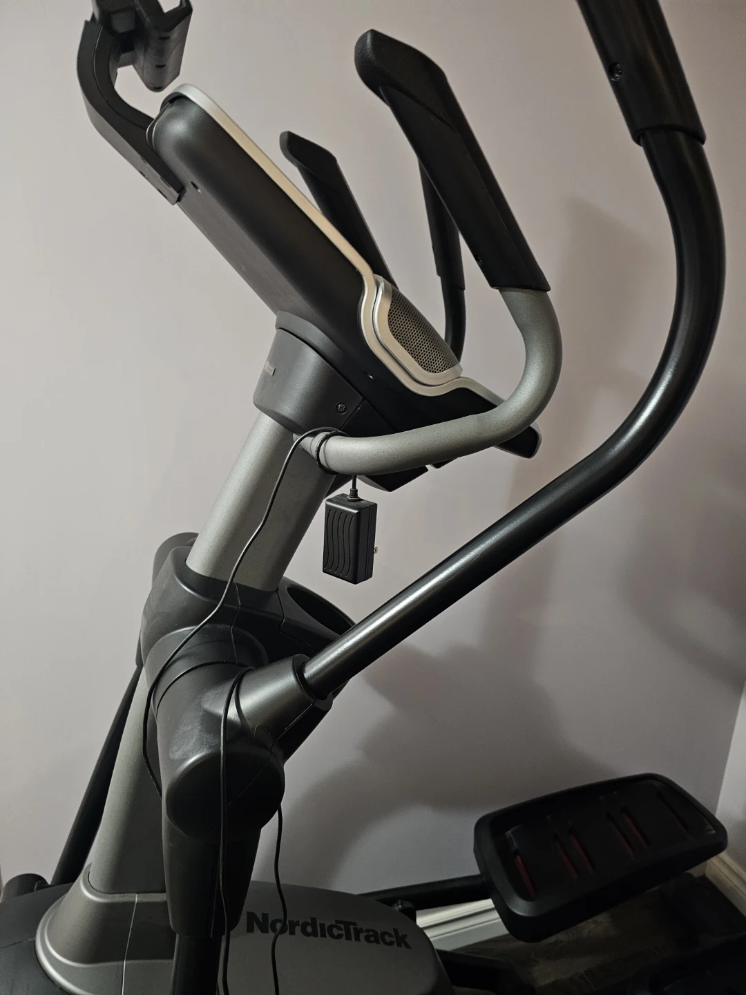 NordicTrack Elliptical Trainer - photo 2