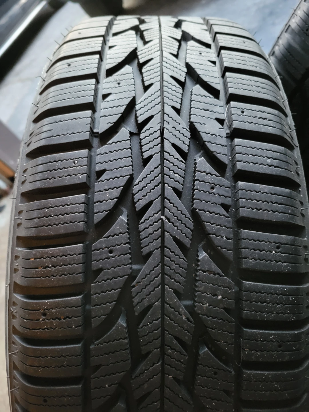 4 Firestone Winterforce II tires on alloy wheels.  225/50/18 - photo 2