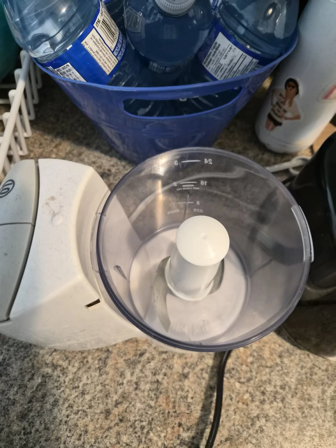 Black  Blender & White Food Processor - photo 4