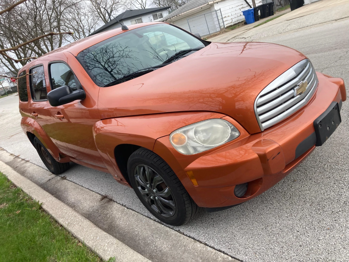 Orange Chevrolet HHR - photo 2