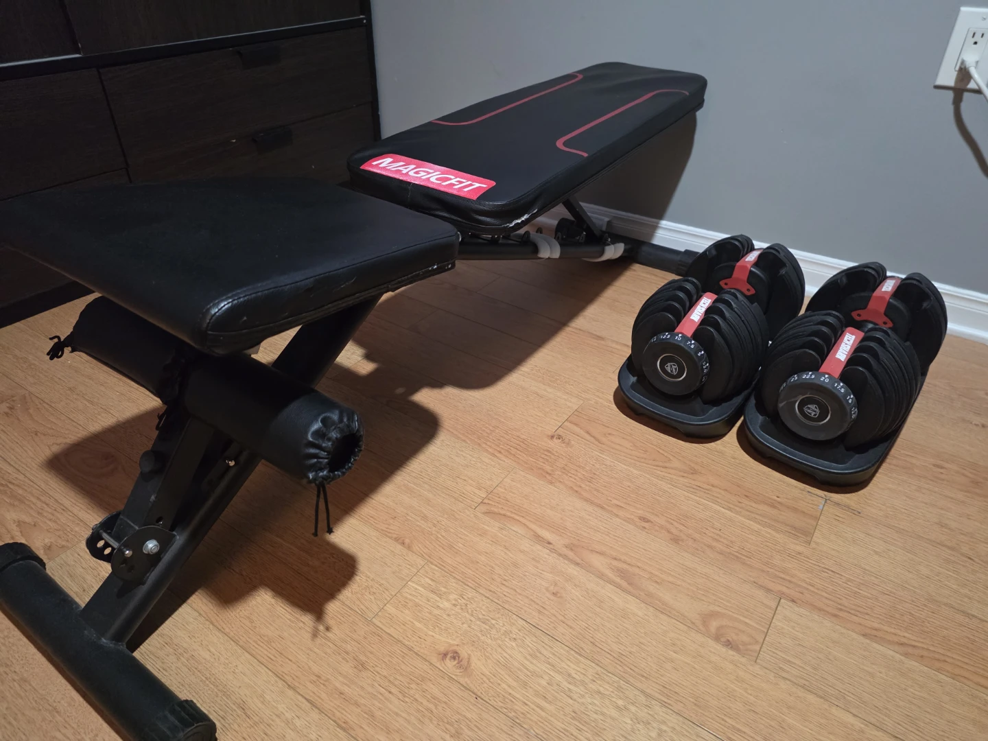 Adjustable Dumbbell Set(5-52.5LB)with Weight Bench
