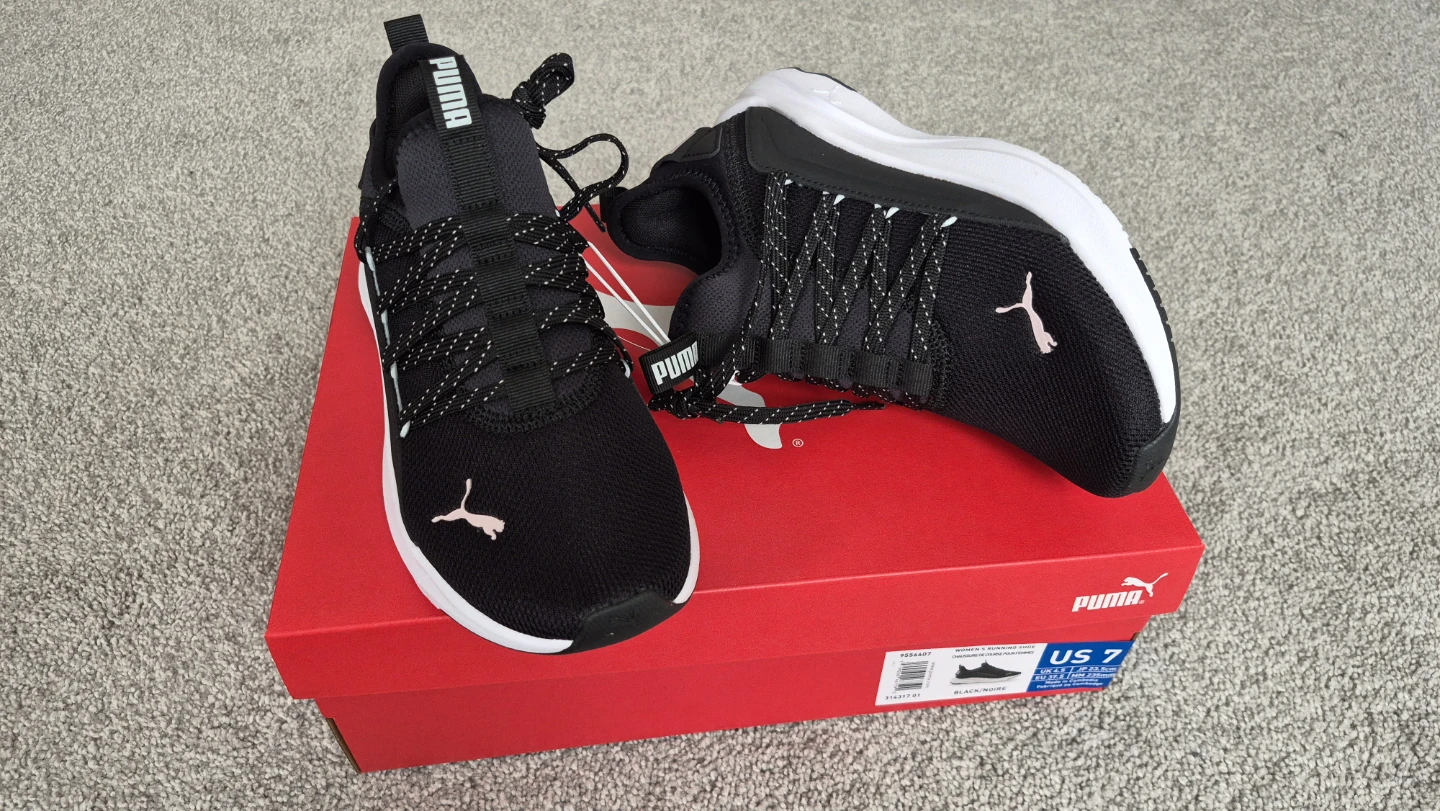 New PUMA shoes in women's size 7. Pick up in Kitchener, $50