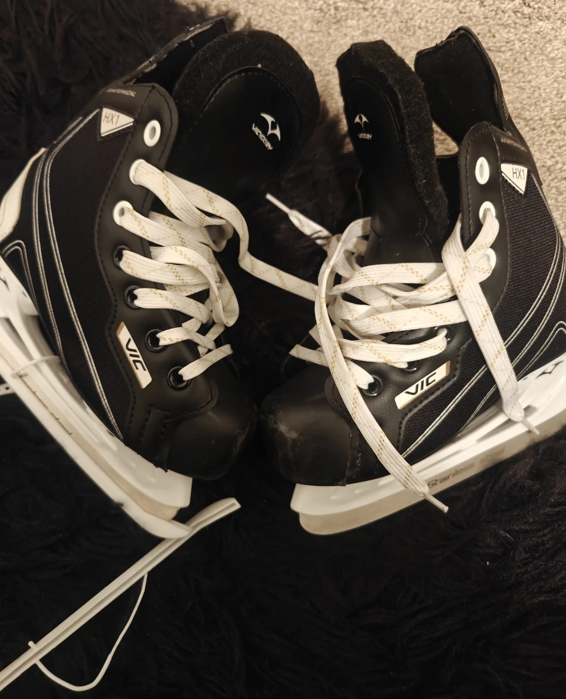 Victory HX1 Hockey Skates - Youth Size 13 - photo 2