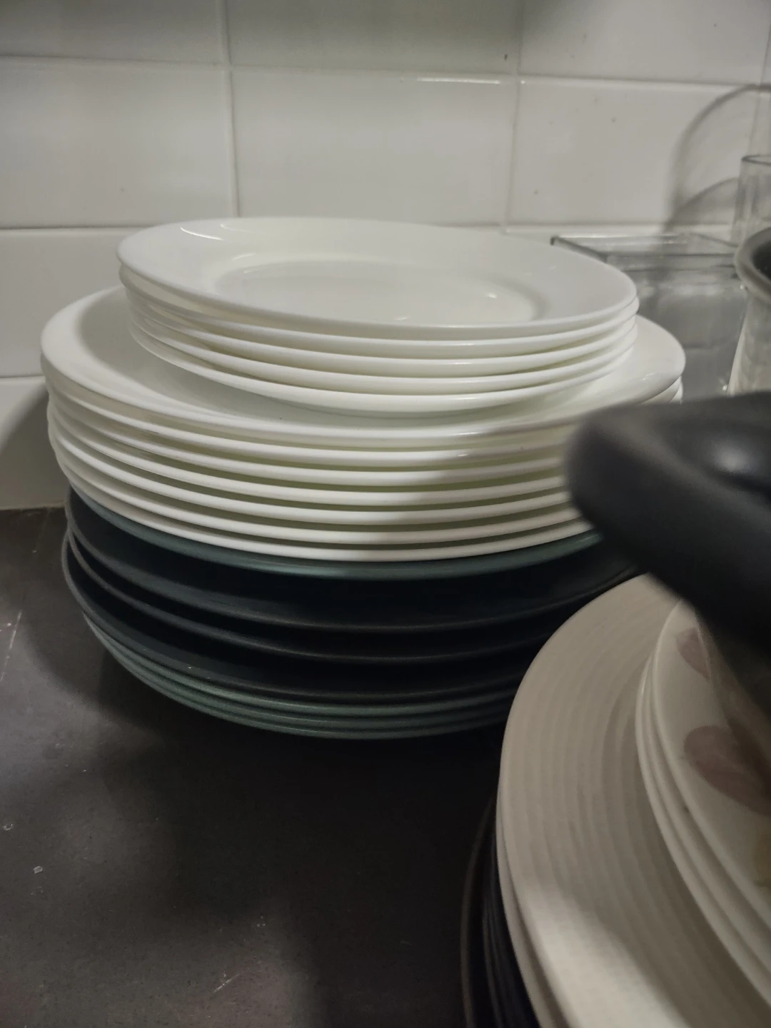 (moving)Kitchenware set with pot, bowls, plates - photo 2