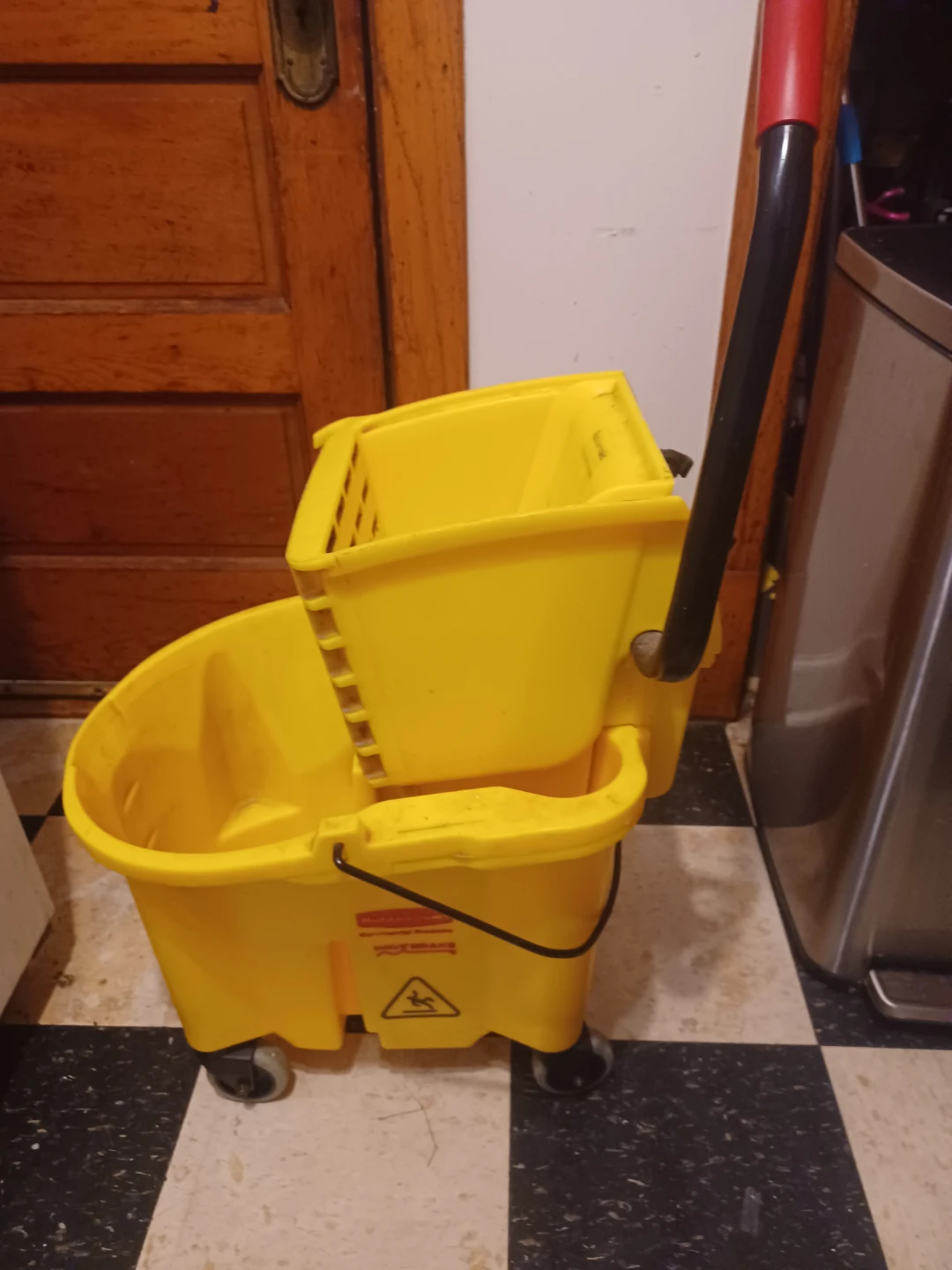 Rubbermaid Mop Bucket Wringer