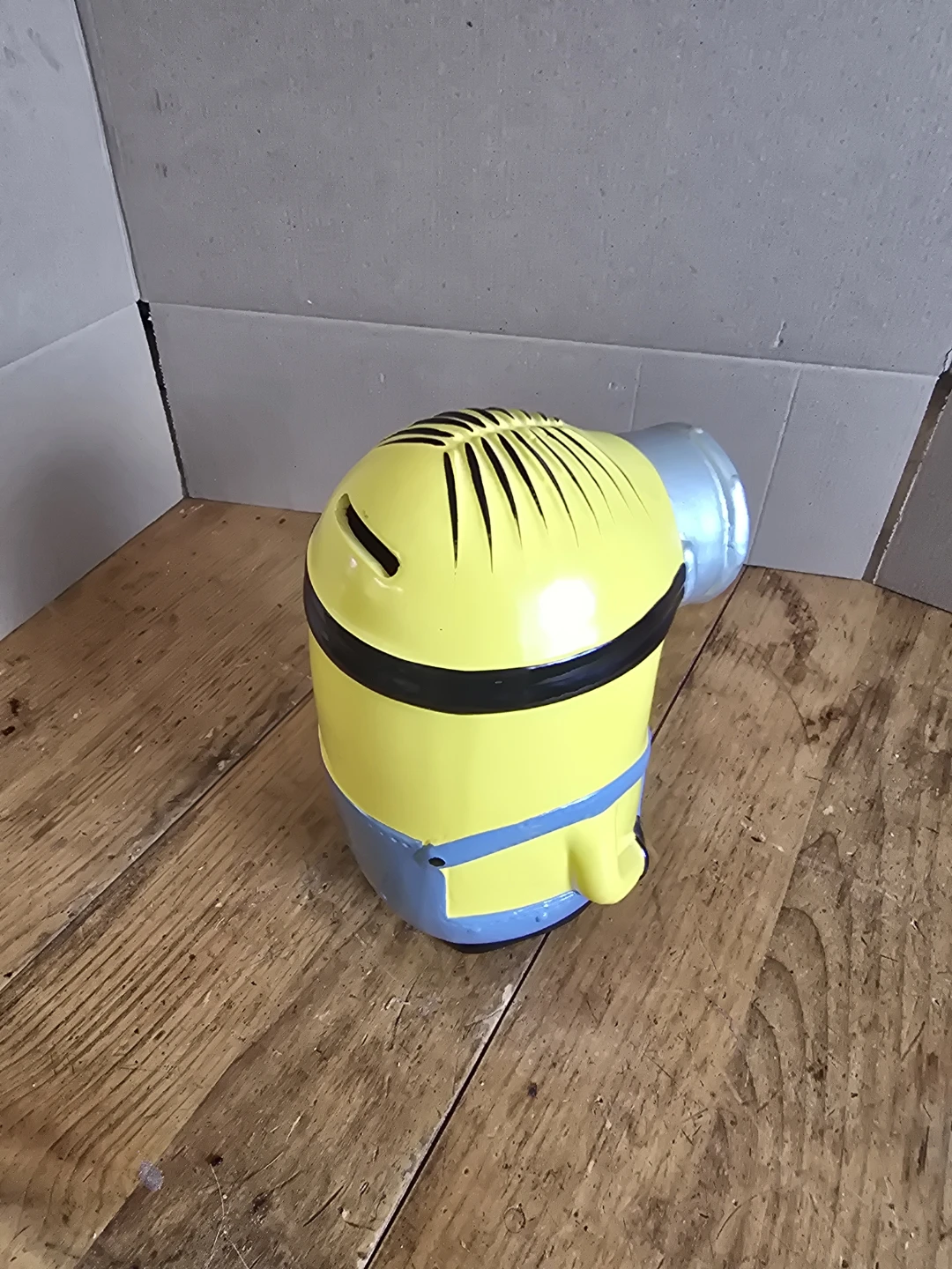 Despicable Me Minion Money Box - photo 2