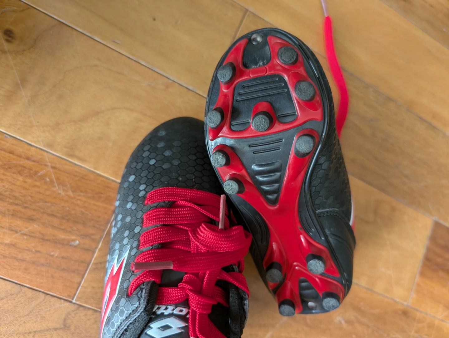 Lotto Storm Youth Soccer Cleats