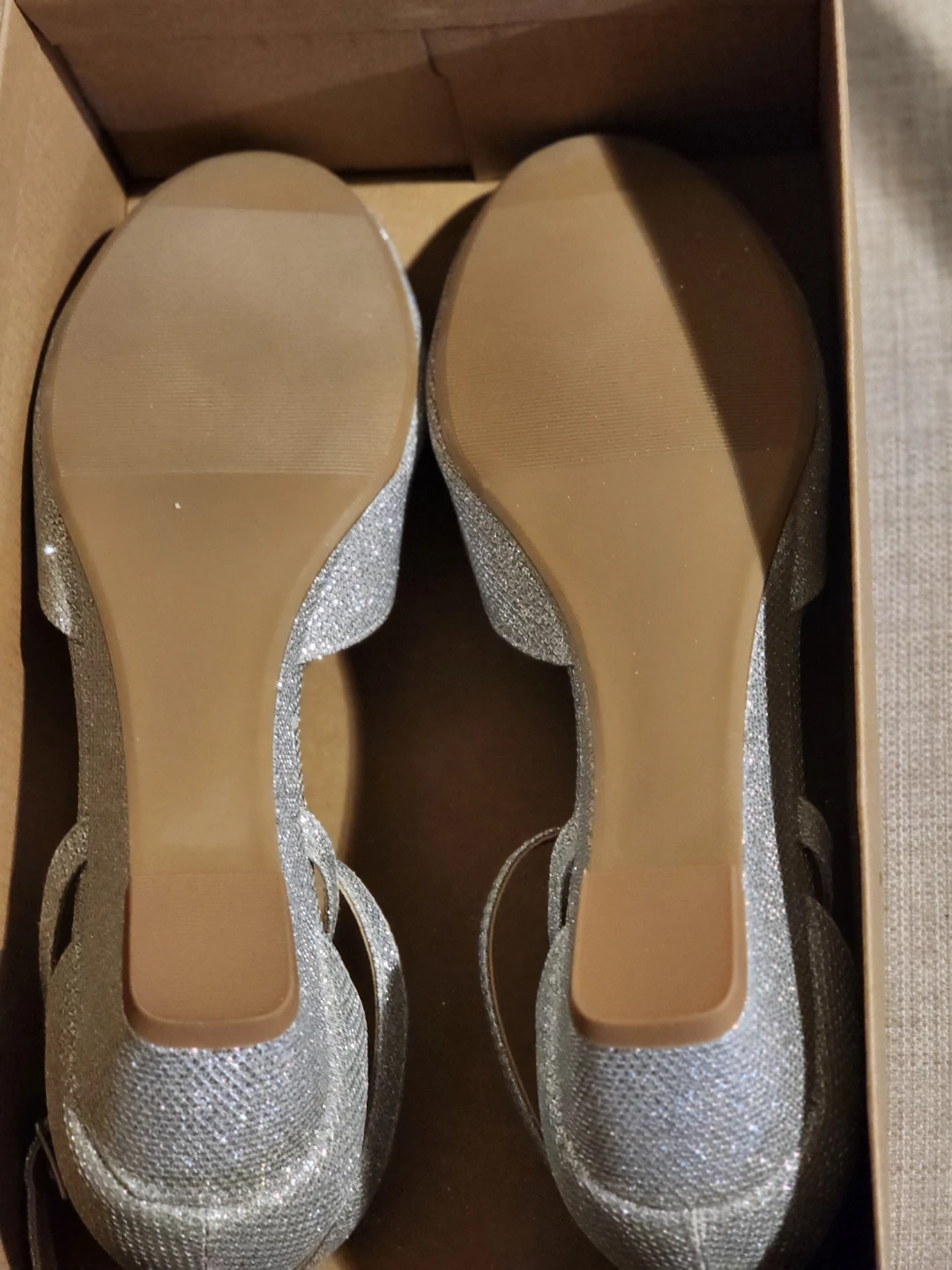 Classified Comfort Silver Glitter Wedge Heels Size 11M - photo 3