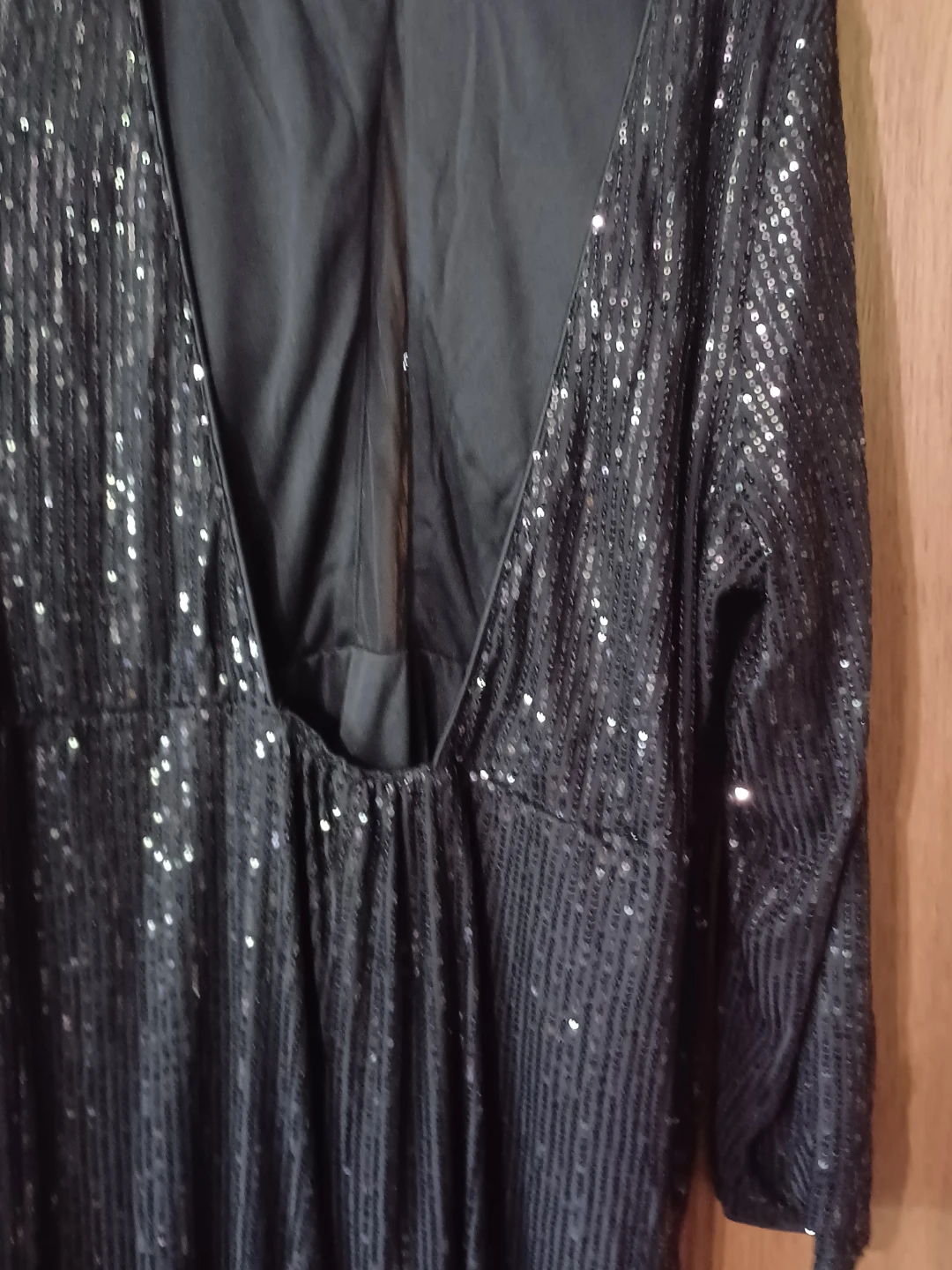Vintage floor length gown for black or white tie occasions. - photo 2