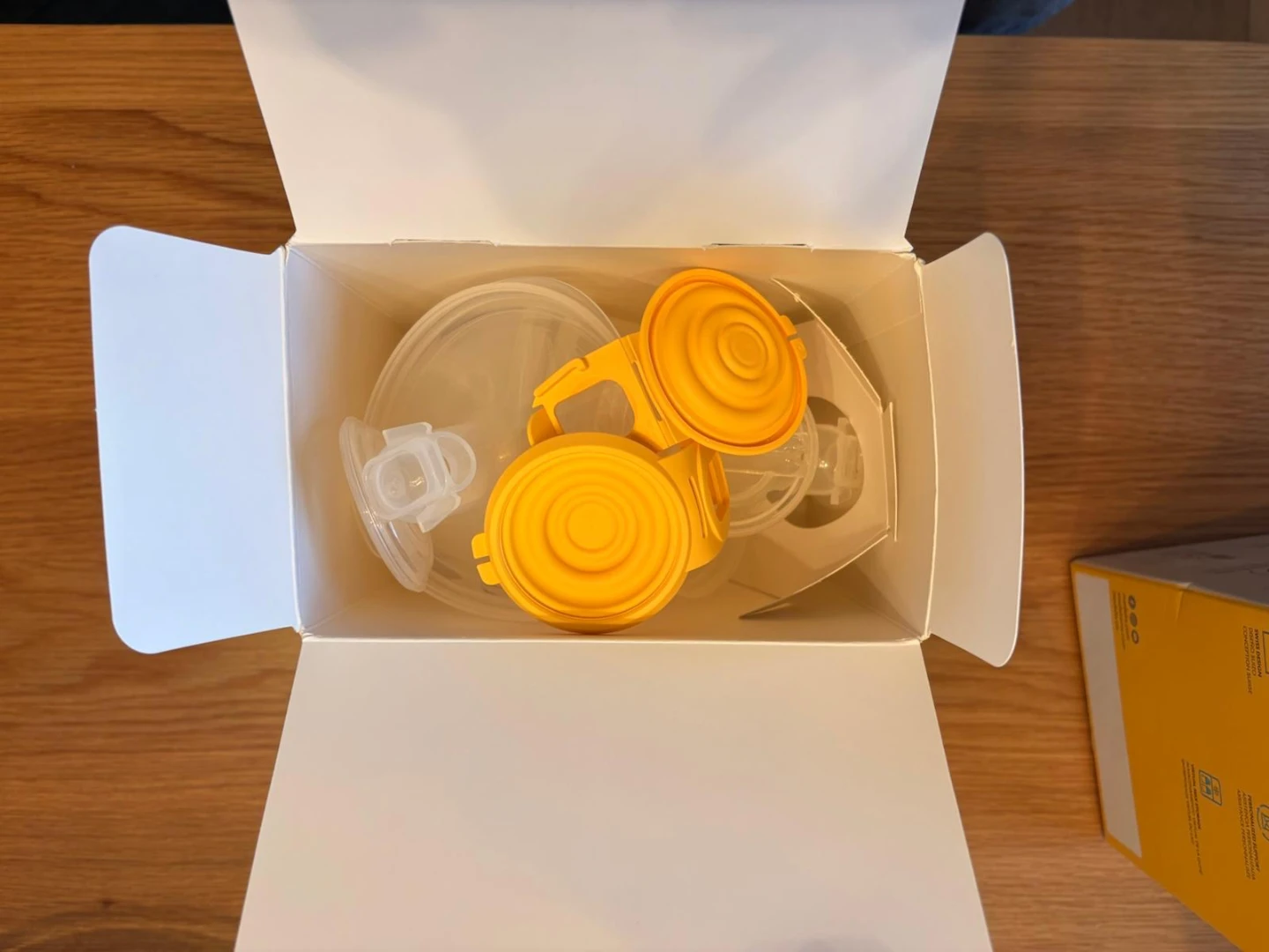 Medela Freestyle Hands-Free Double Electric Breast Pump - photo 3