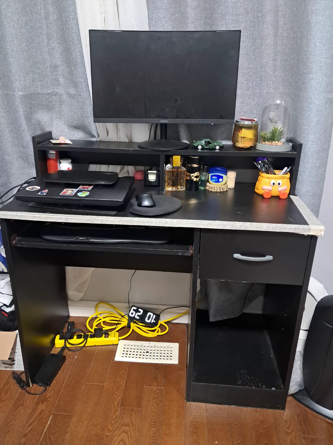 Black Computer Desk