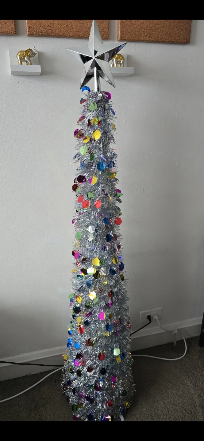 Christmas tree and Christmas decorations haul