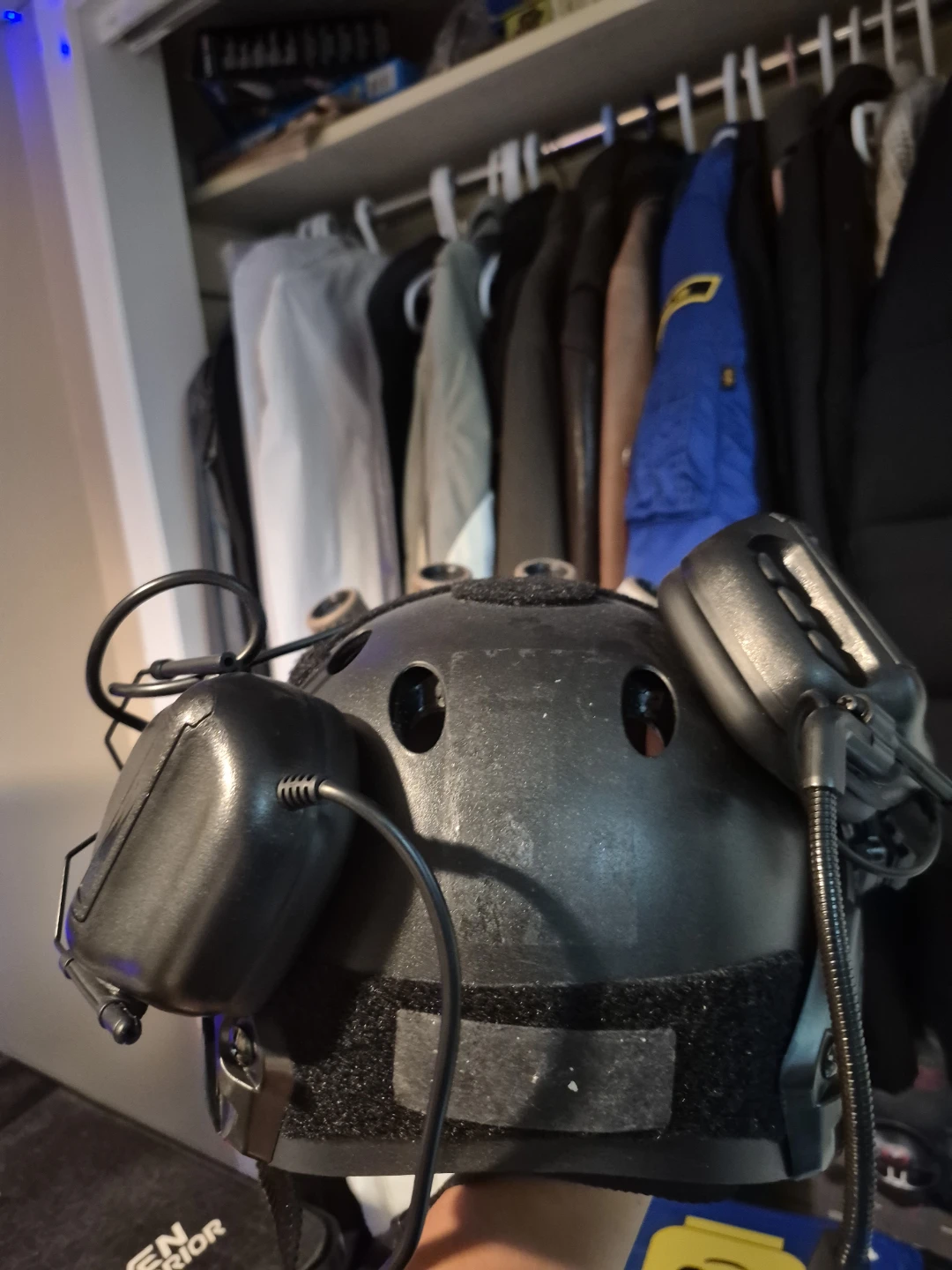 Fast ballistic helmet with GPVNG 18 (Prop and meant for airsoft) - photo 4