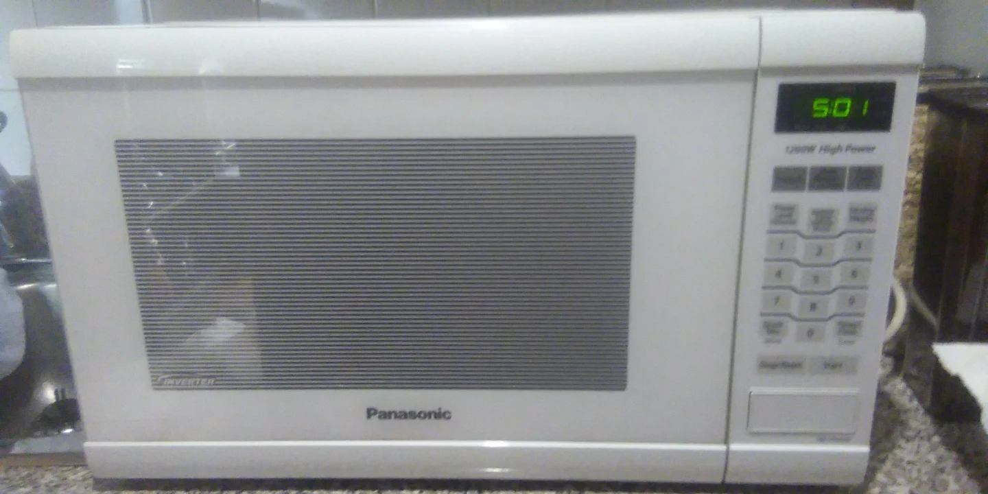 Panasonic Microwave 1200w