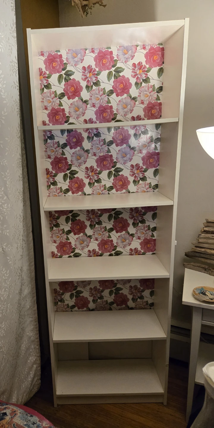 White bookshelf - photo 2