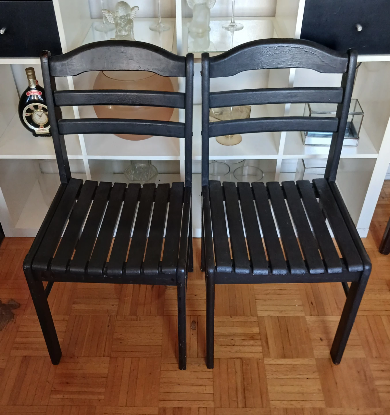 Set of 2 Dark Wood Slat Chairs
