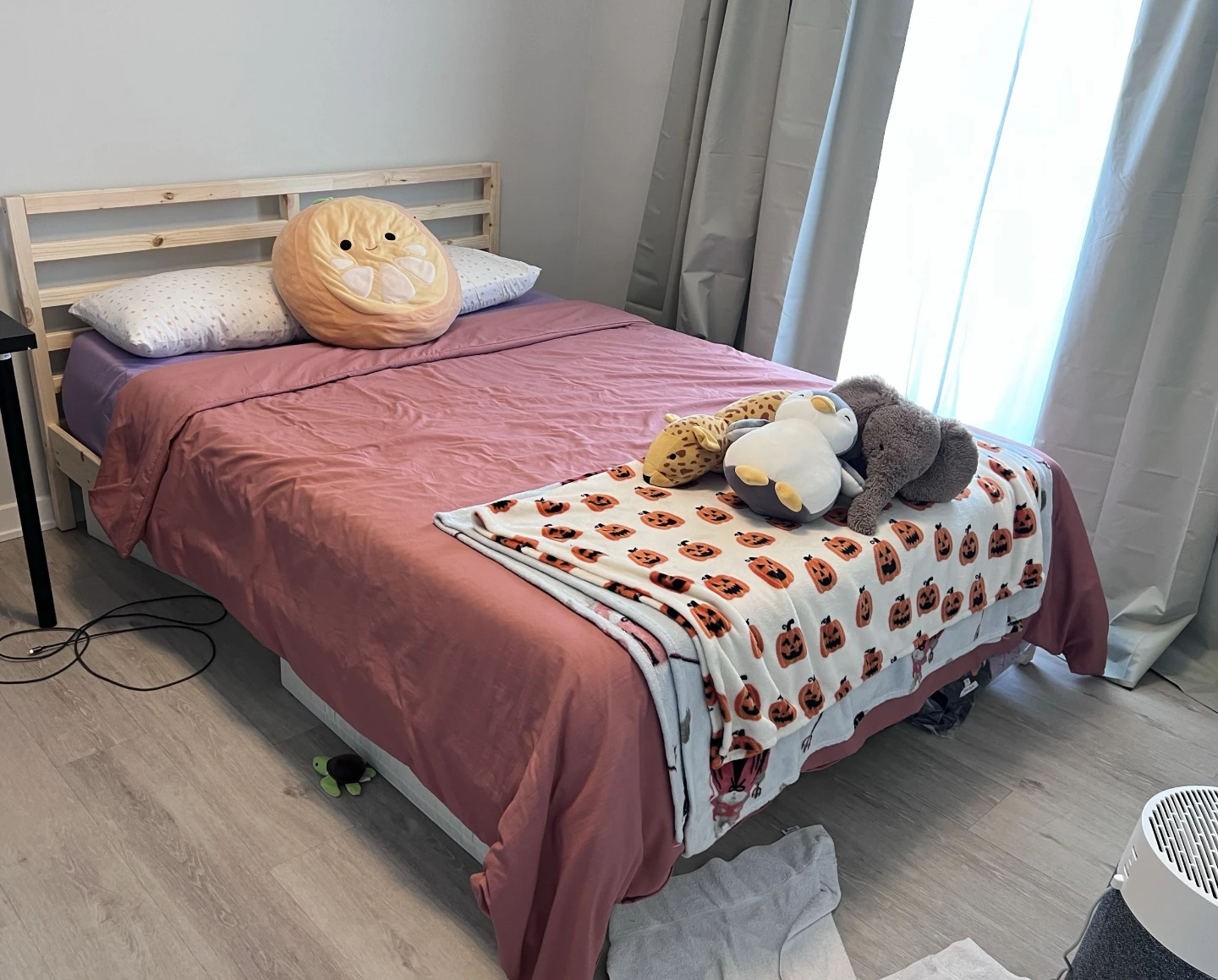 Ikea Tarva Bedframe - Queen - photo 5